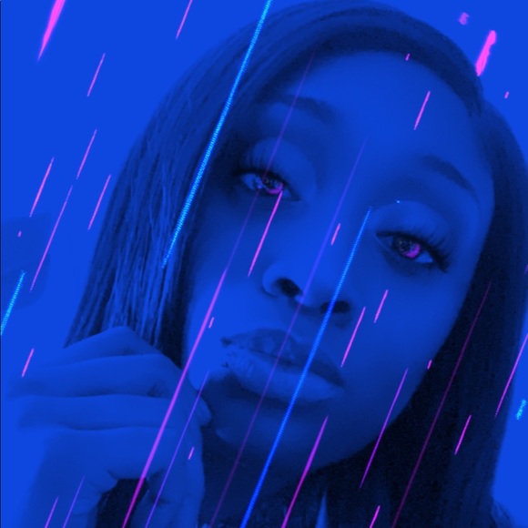 lovely_mia